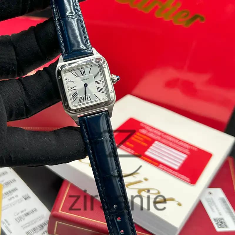 ساعت مچی زنانه کارتیر د سانتوز Cartier de Santos Leather Strap Blue — تصویر ۳