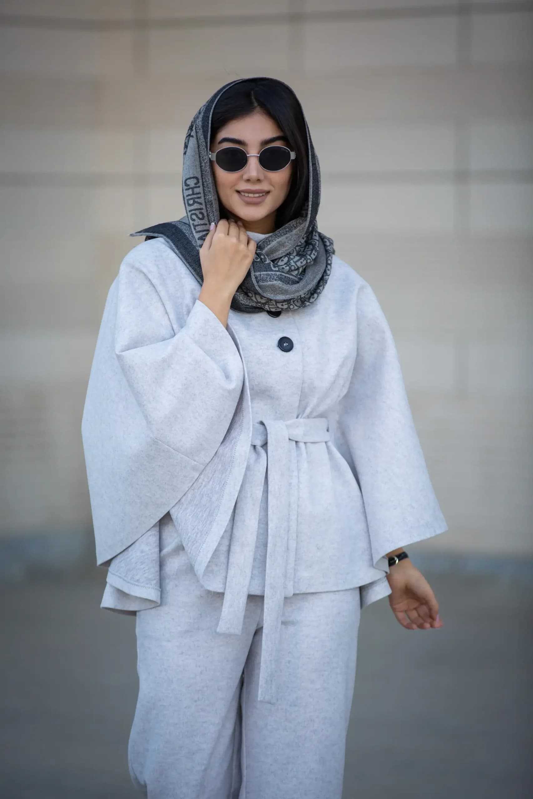 پالتو فوتر پانچ یقه ایستاده — تصویر ۴