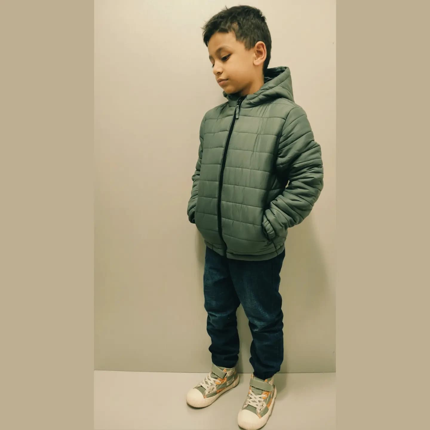 کاپشن سبک ضد آب — تصویر ۲