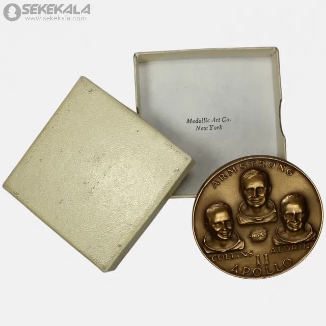 مدال برنز آپولو یازده ایالات متحده آمریکا 1969 (بسیار کمیاب)(جعبه فابریک) — تصویر ۳