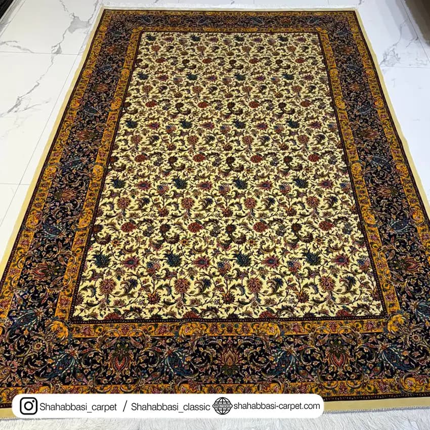 فرش تمام ابریشم کد 53 کرم — تصویر ۳