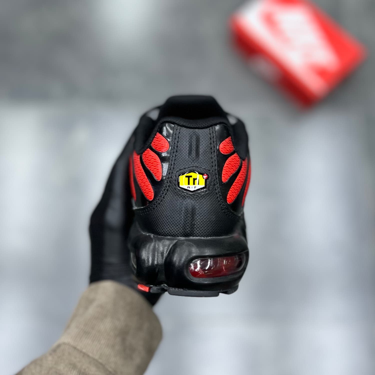 نایک ایرمکس تی ان مشکی قرمز Nike Air Max Plus Tn Red Black — تصویر ۴