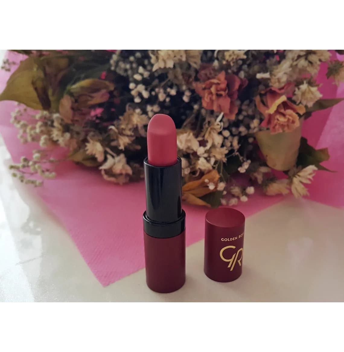 رژ لب مات گلدن رز شماره 21 — تصویر ۴