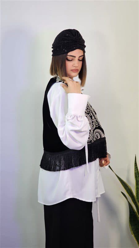 ست جليقه سوزن دوزی ریش دار با شومیز طرح 2 — تصویر ۴