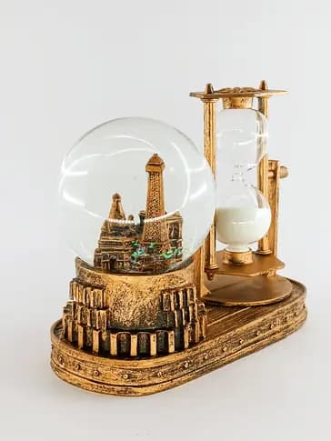 دکوری گوی با ساعت شنی گردان طرح برج ایفل – یک هدیه عالی دکوری — تصویر ۳
