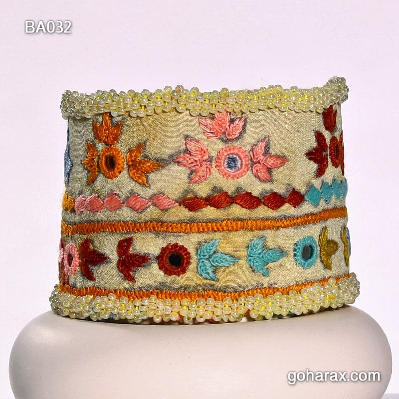 ست اکسسوری سوزن دوزی بلوچی آینه کاری شده دست ساز | code:ba032 — تصویر ۳