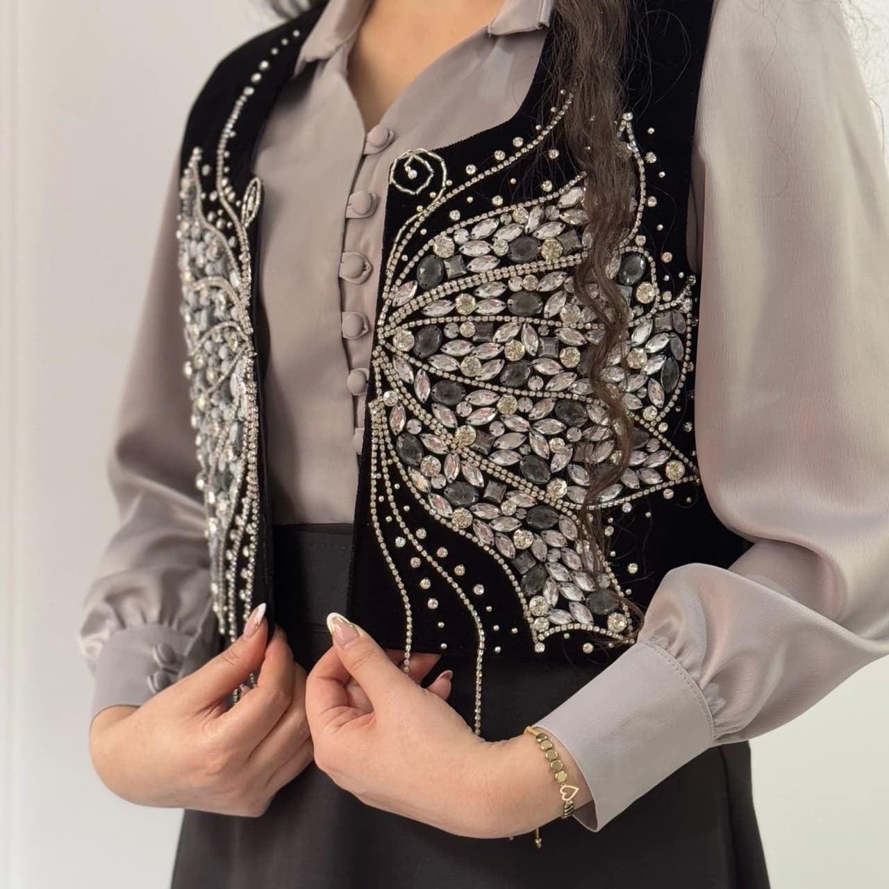 سخمه جواهردوزی پروانه نقره ای کد 1134 — تصویر ۶