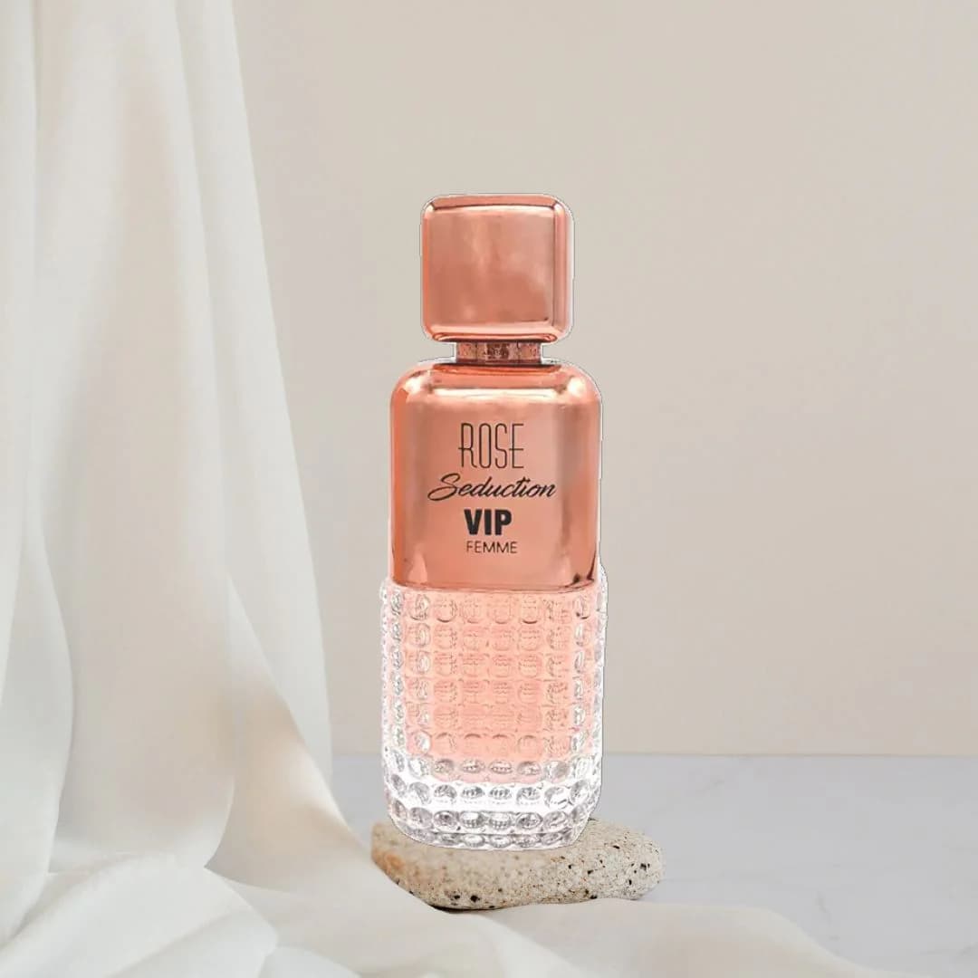 ادکلن وی آی پی پور فم برند الحمبرا VIP Pour Femme مشابه کارولینا هررا 212 وی آی پی رز (Carolina Herrera 212 VIP Rose) — تصویر ۳