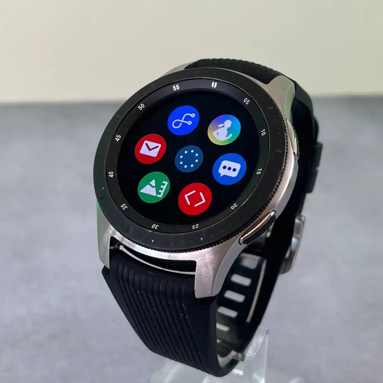 ساعت هوشمند سامسونگ مدل Galaxy Watch 46mm classic استوک — تصویر ۲