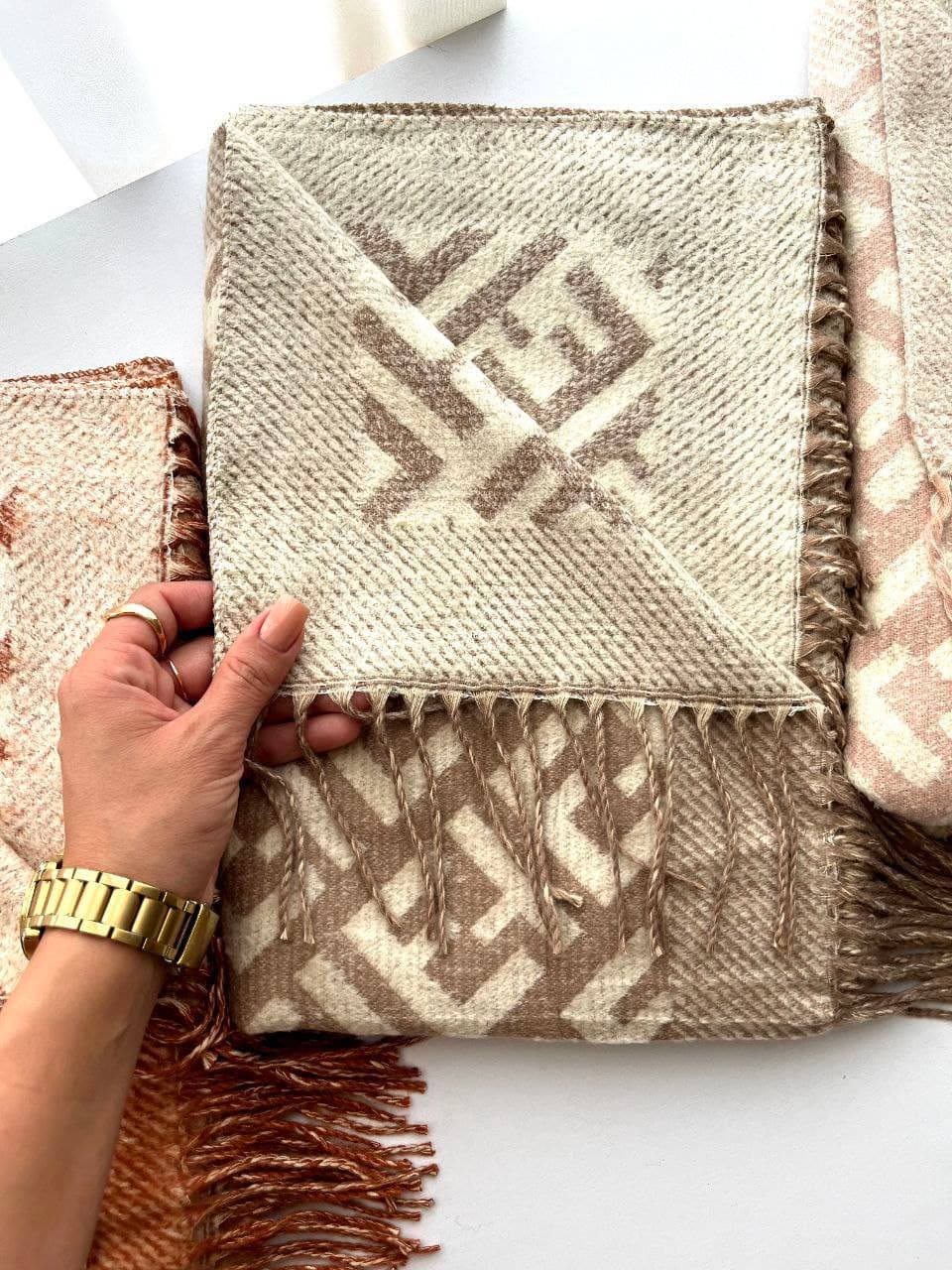 شال تدی Fendi وارداتی — تصویر ۵