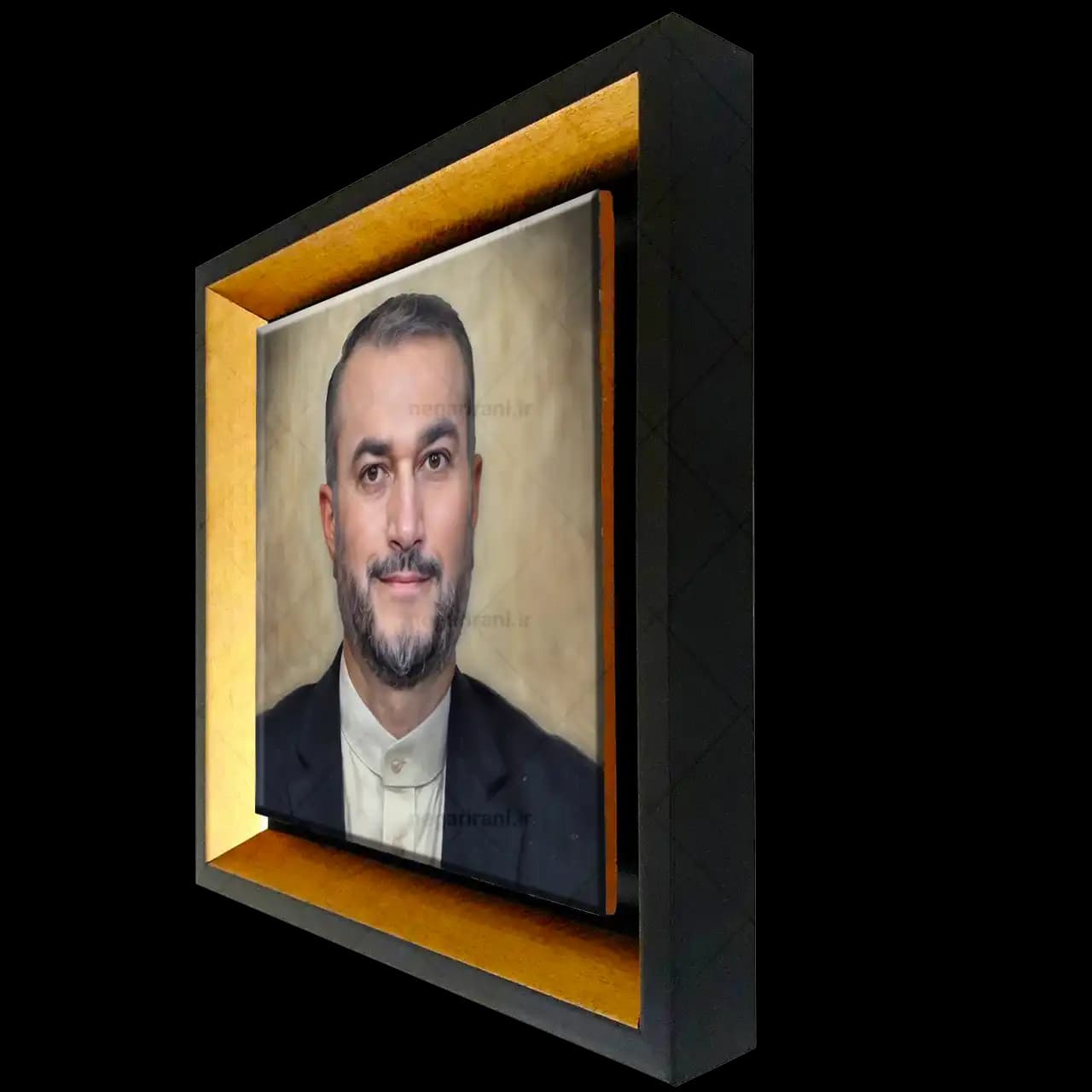 تابلو کاشی شهید حسین امیرعبداللهیان مدل 2Z116 — تصویر ۲