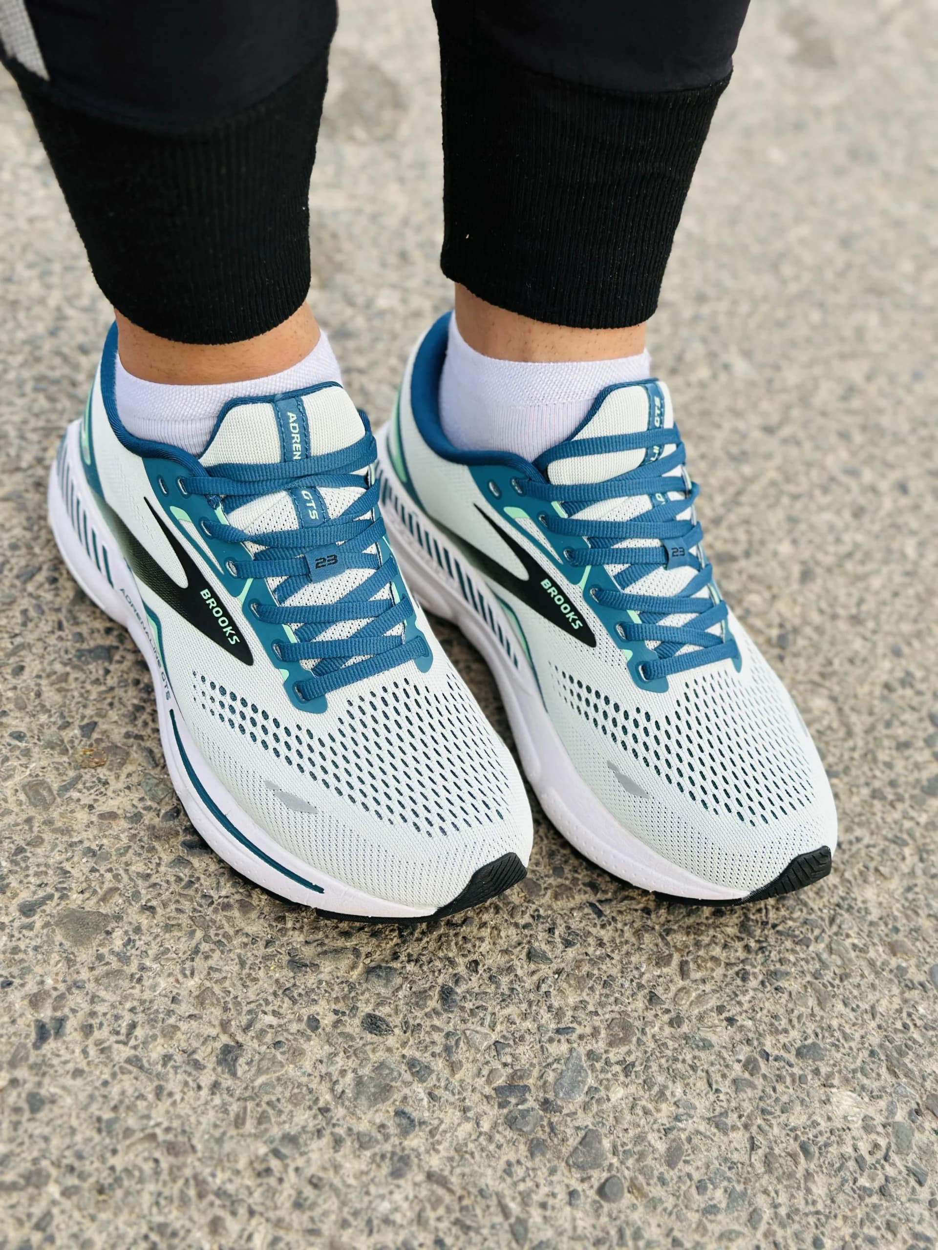 کتونی بروکس مدل Adrenaline GTS 23 طوسی سبزابی — تصویر ۷