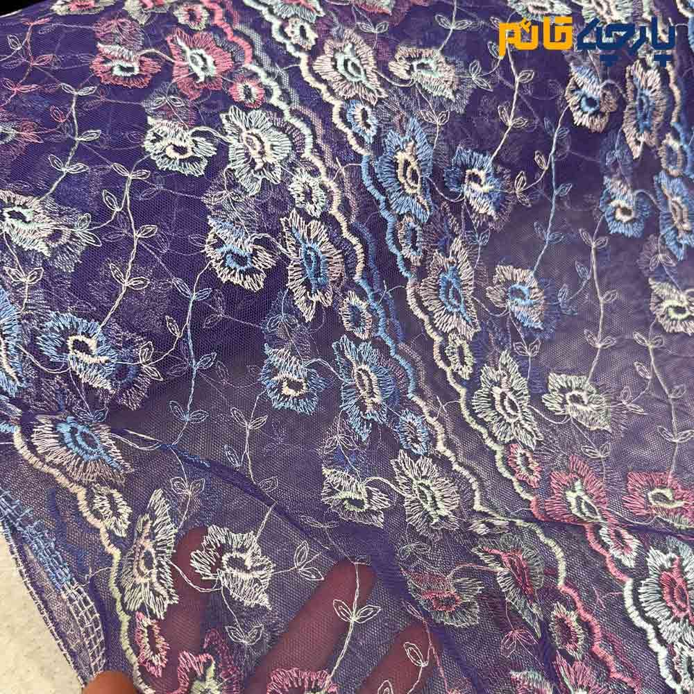 پارچه مجلسی دانتل کره ای زمینه بنفش متوسط گل رنگی کد8173 — تصویر ۴