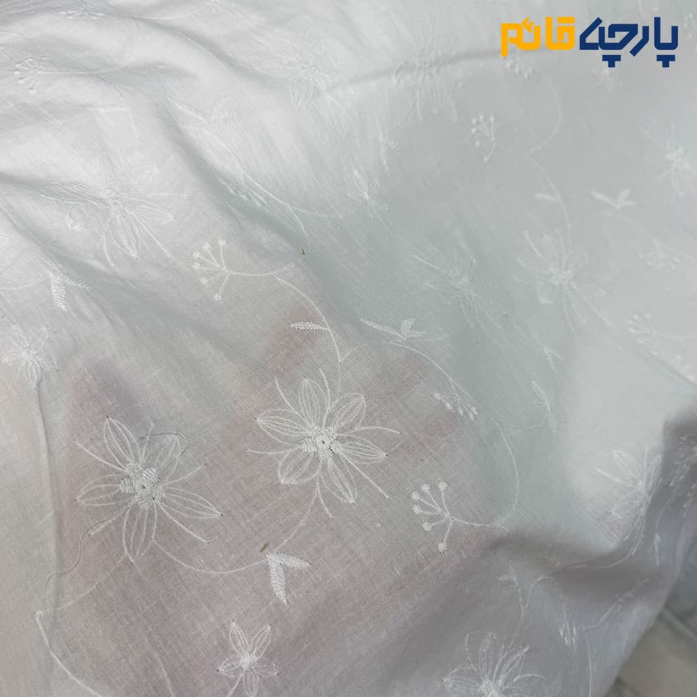 پارچه بهاره و تابستانه وال خامه دوزی کره ای رنگ سفید طرح گل خاص کد ۷۴۶۴ — تصویر ۲