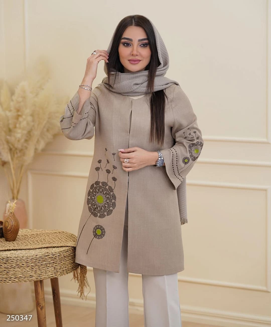 مانتو یقه گرد گلدوزی شانتون تایوان مدل پریشون |کد:1219 — تصویر ۴