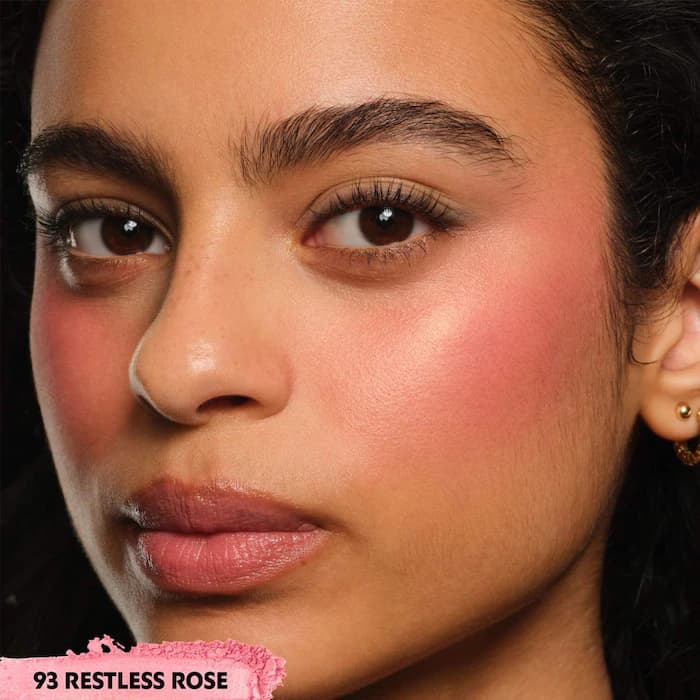 رژگونه YSL پودری ایوسن لورن شماره 93 Yves Saint Laurent Make Me Blush — تصویر ۶