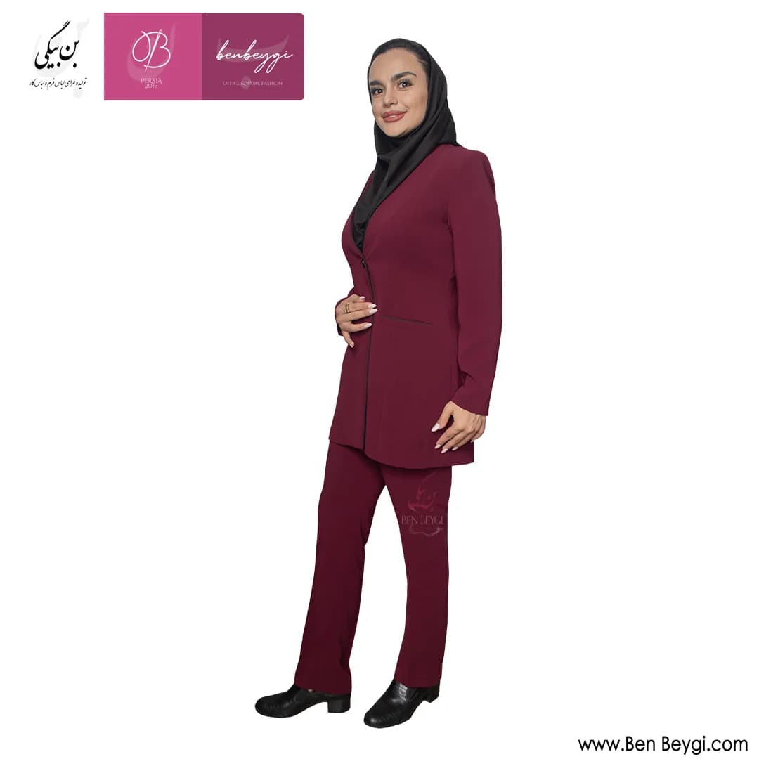 مانتو شلوار اداری زرشکی یقه ایستاده تک دکمه مغزی دوزی کرپ کنزو کد 25860 — تصویر ۳