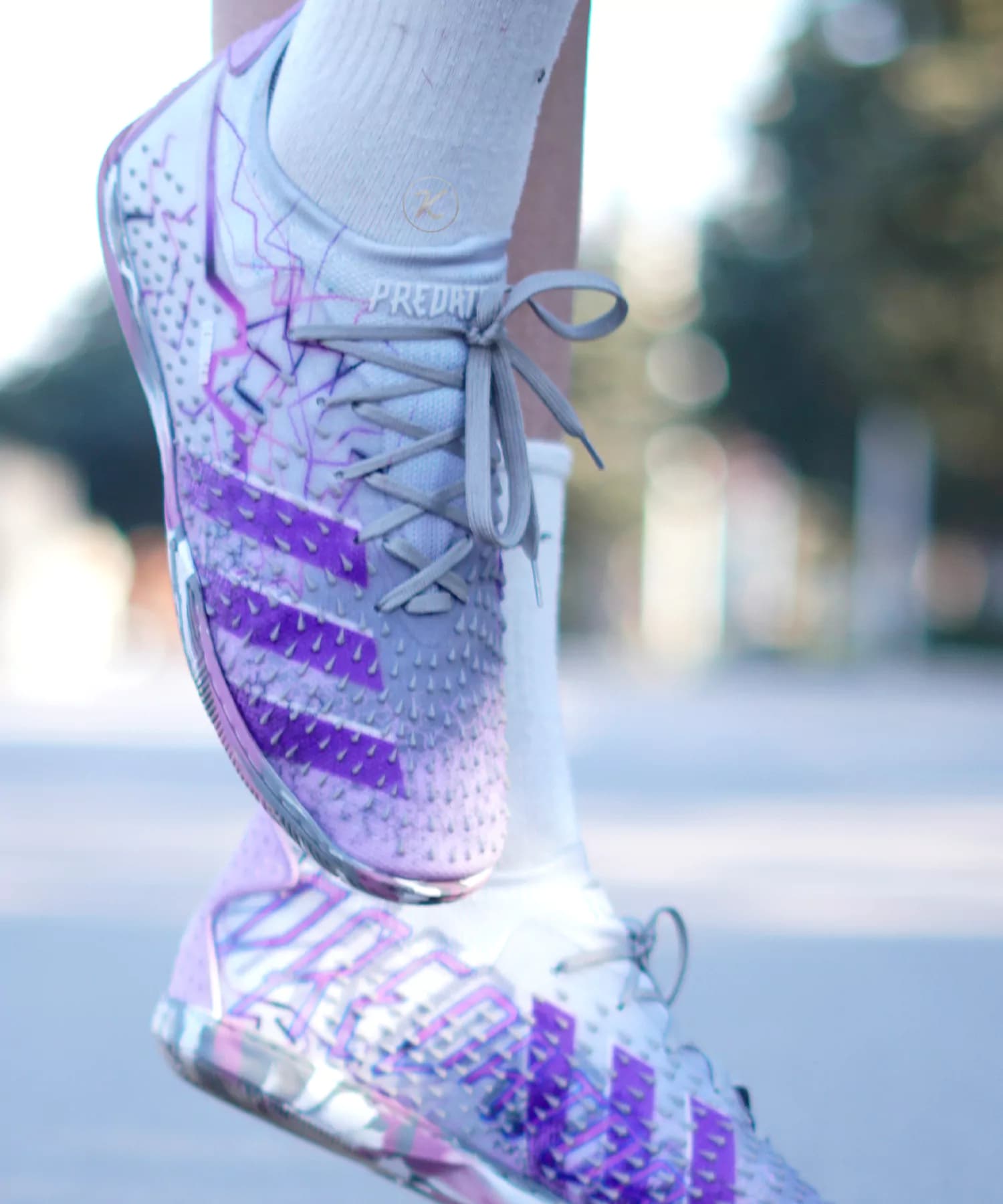 کفش سالنی آدیداس پردیتور فریک سفید بنفش Adidas Predator Freak — تصویر ۳