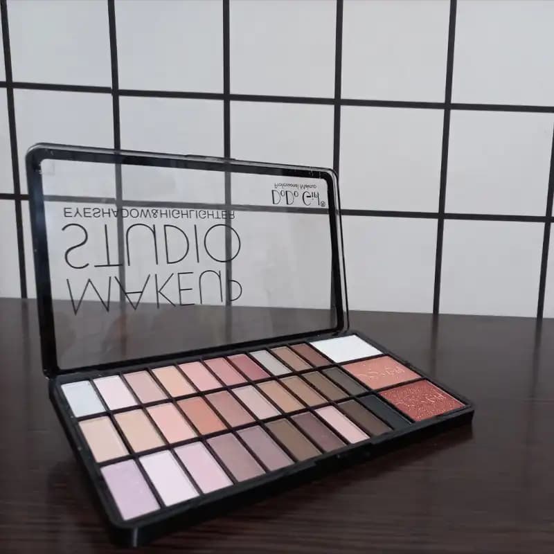 پالت سایه چشم و هایلایتر دودوگرل مدل Make Up Studio کد 4047 – DoDo Girl — تصویر ۳