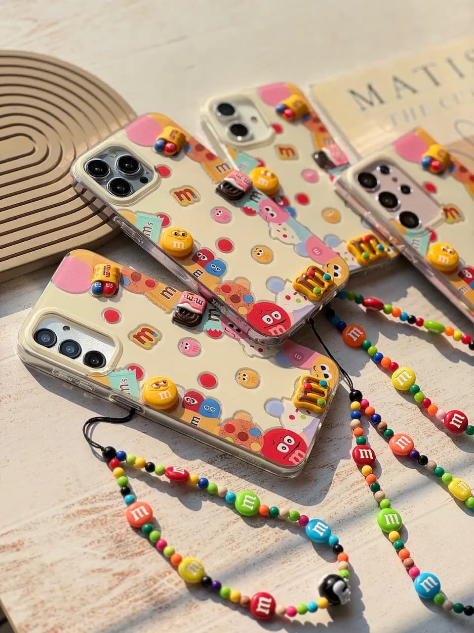 قاب M&M Land با آویز آیفون سامسونگ شیائومی — تصویر ۵