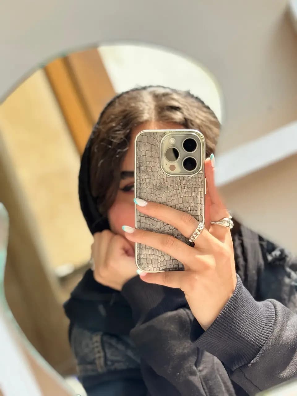 قاب کروکو کلاسیک — تصویر ۳