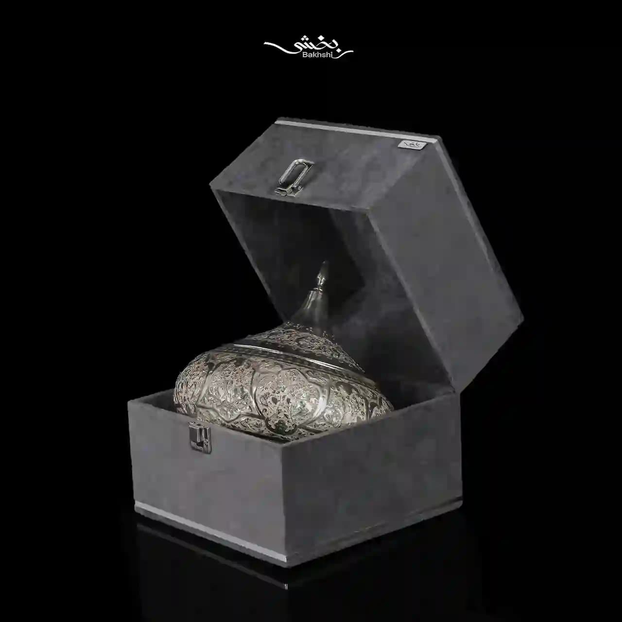 گزخوری نقره درب دار گل و مرغ — تصویر ۲