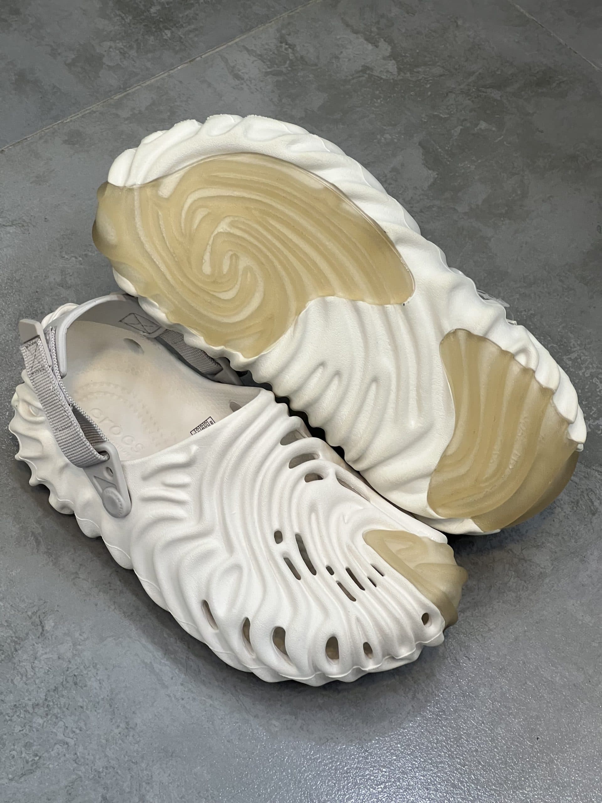 صندل مردانه کراکس مدل صالحه بمبری ( سفید ) CROCS POLLEX CLOG SALEHE BEMBURY