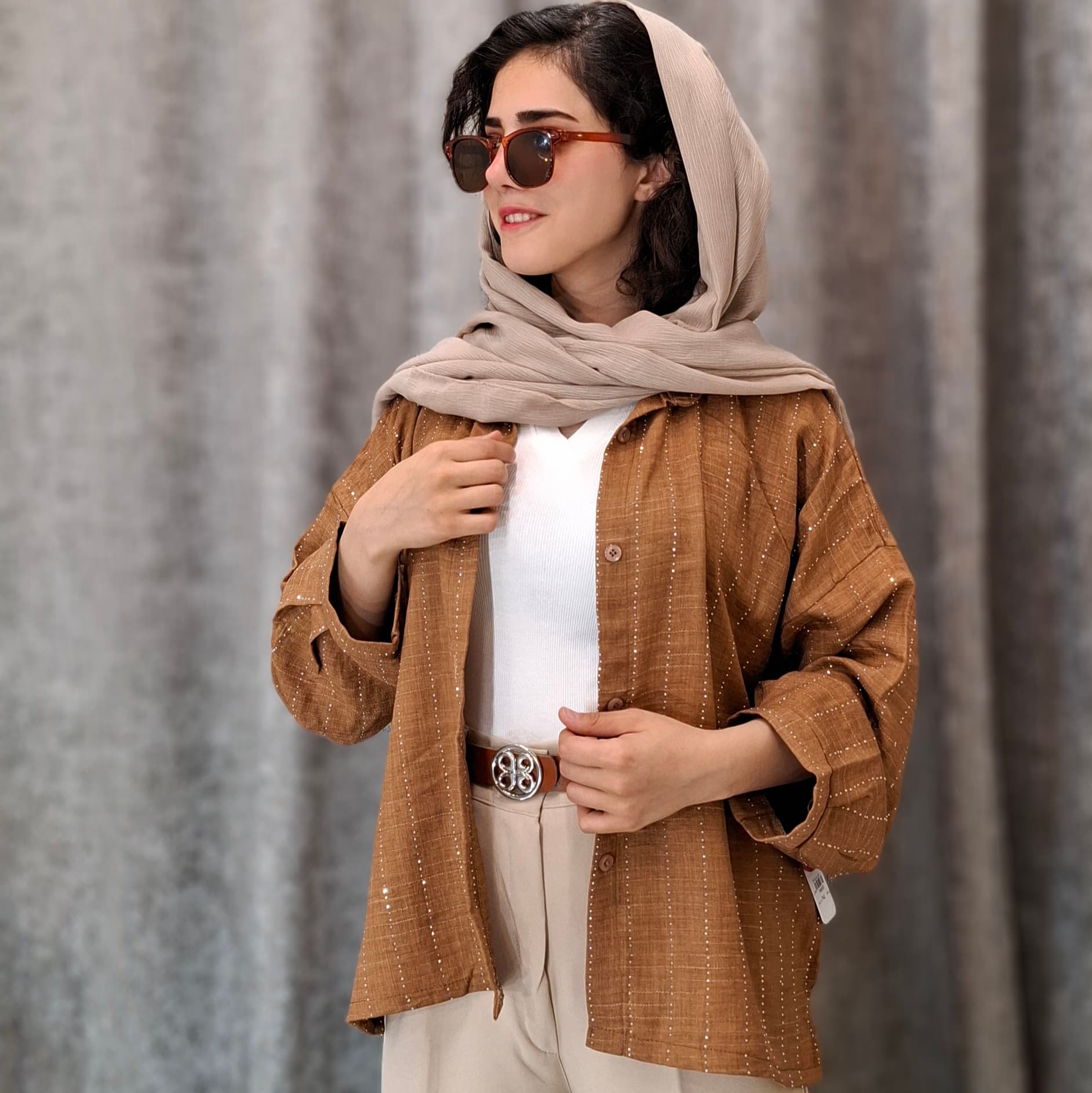 شومیز مجلسی نگیندار طرح آبشاری (زنانه) — تصویر ۶
