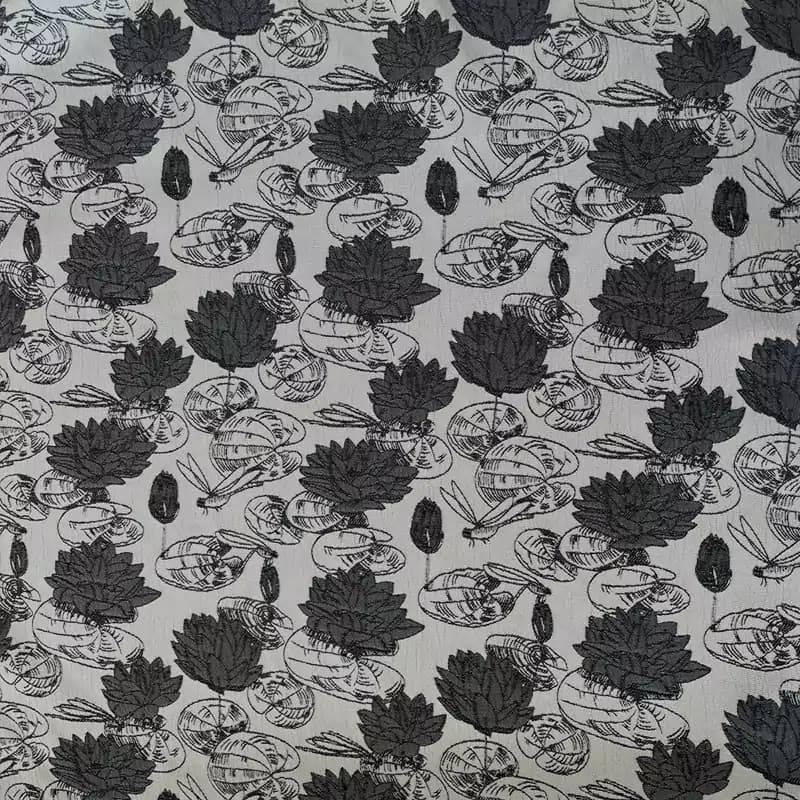 پارچه ژاکارد طرح سنجاقک طبیعت طوسی — تصویر ۲