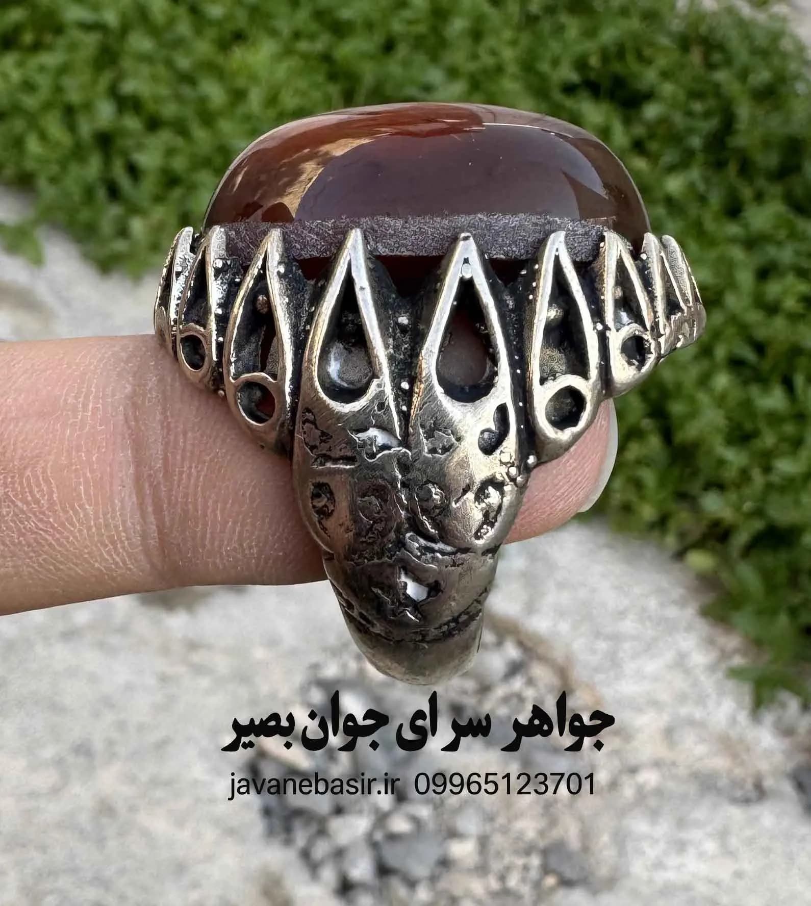 انگشتر عقیق نقشدار | طرح بینظیر بانوی عروس — تصویر ۲