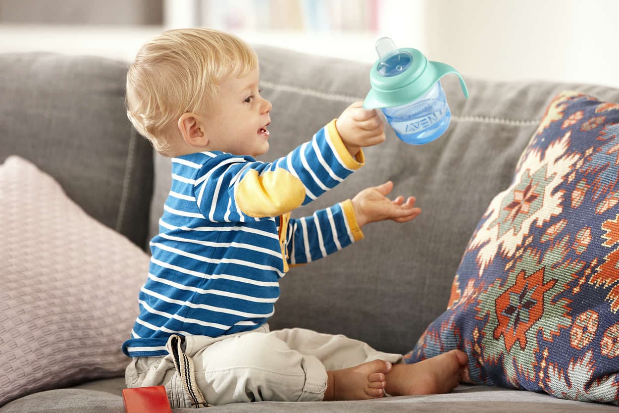 لیوان دهنی دار کلاسیک ۲۰۰ میلیلیتر فیلیپس اونت PHILIPS AVENT مدل SCF551 — تصویر ۳