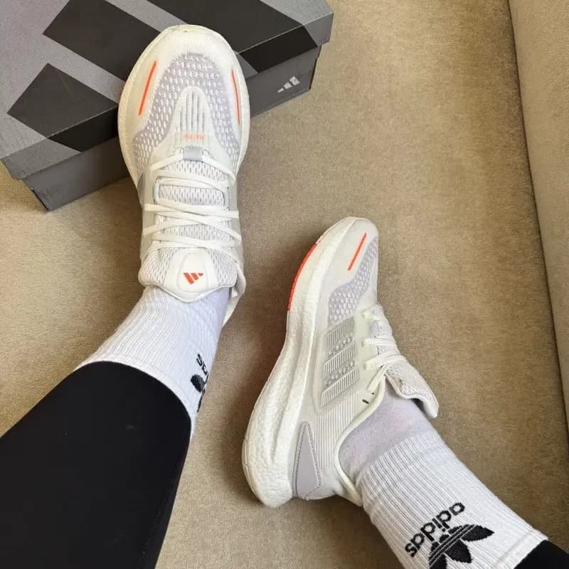 کفش کتونی زنانه آدیداس پیور بوست | Adidas Pureboost 22 — تصویر ۲
