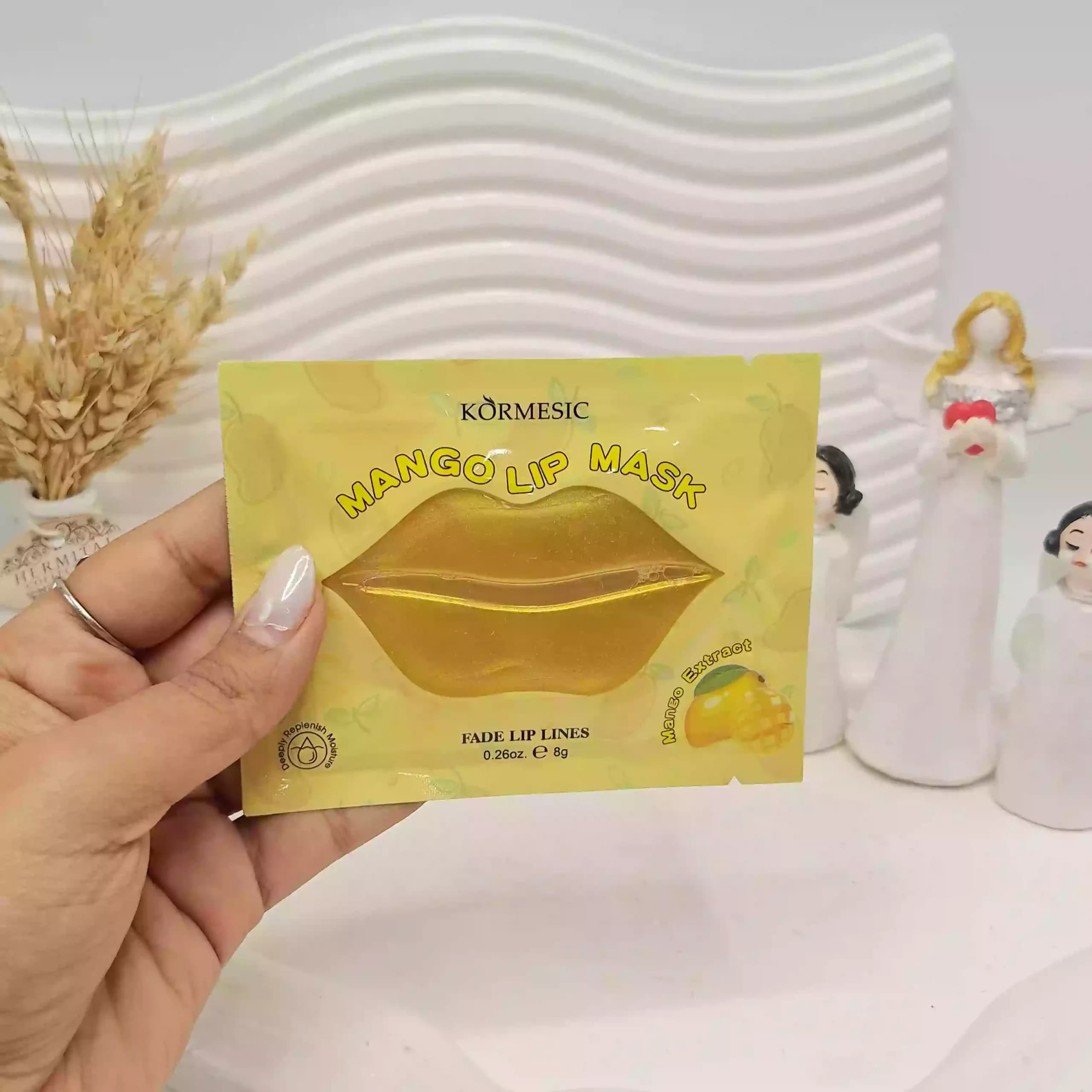 ماسک ورقه ای لب رایحه انبه آبرسان و نرمکننده لب