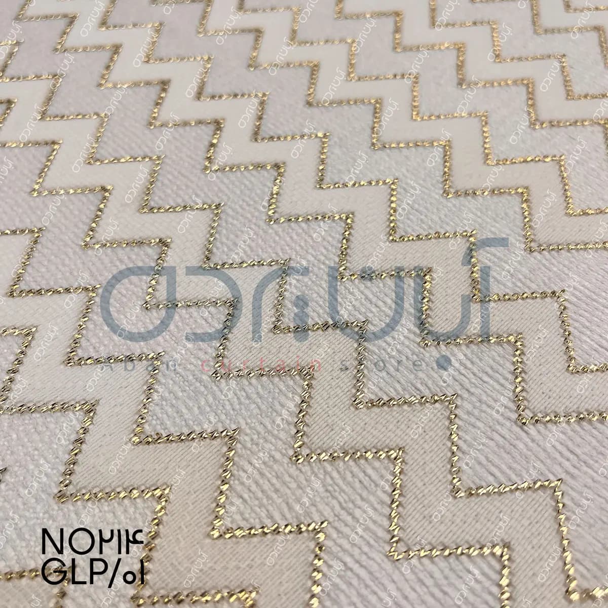 پرده دو مکانیزم طرح خشتی رنگ کرم و طلایی — تصویر ۴