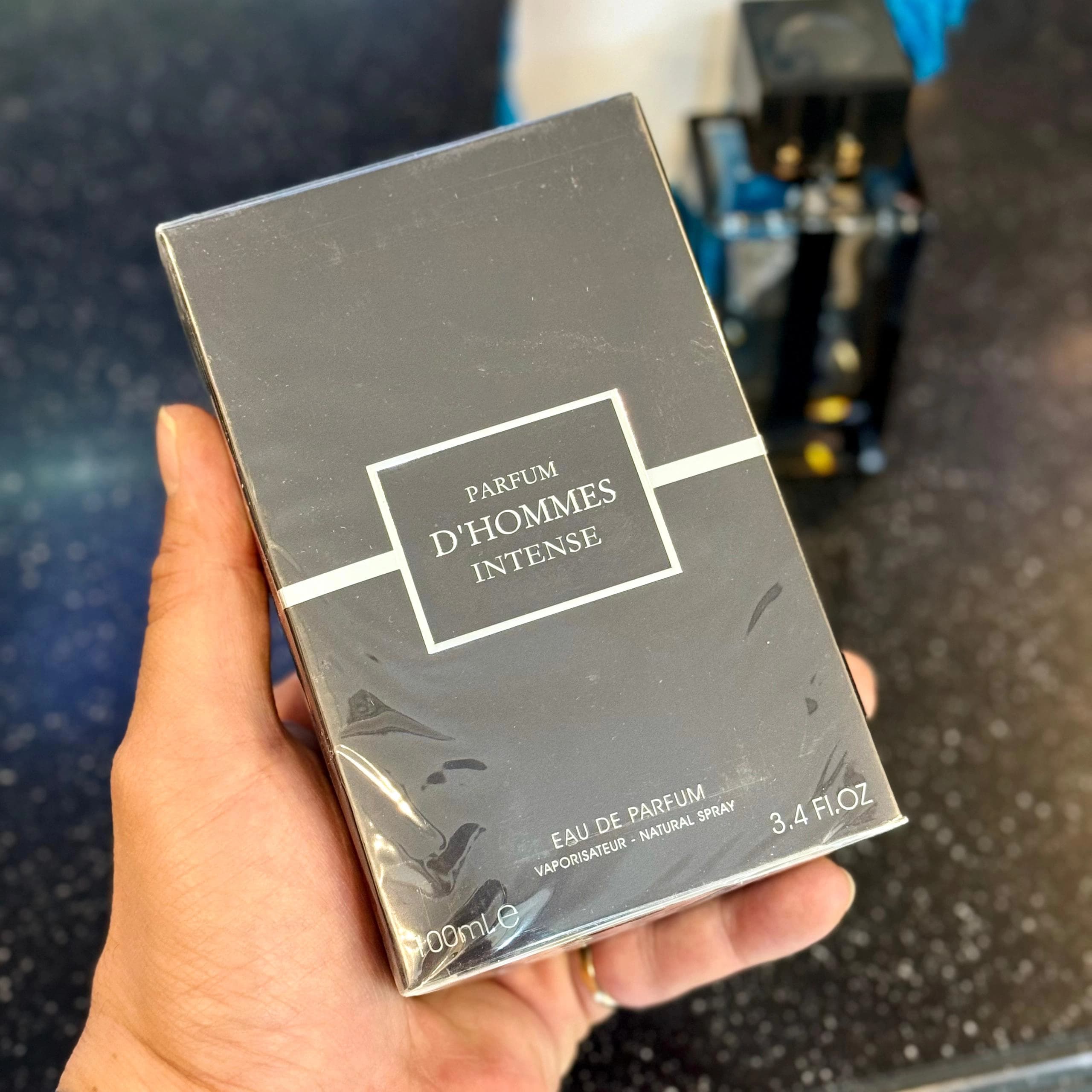 عطر مردانه فراگرنس ورد دیور هوم اینتنس | رایحه گرم و شیرین — تصویر ۳