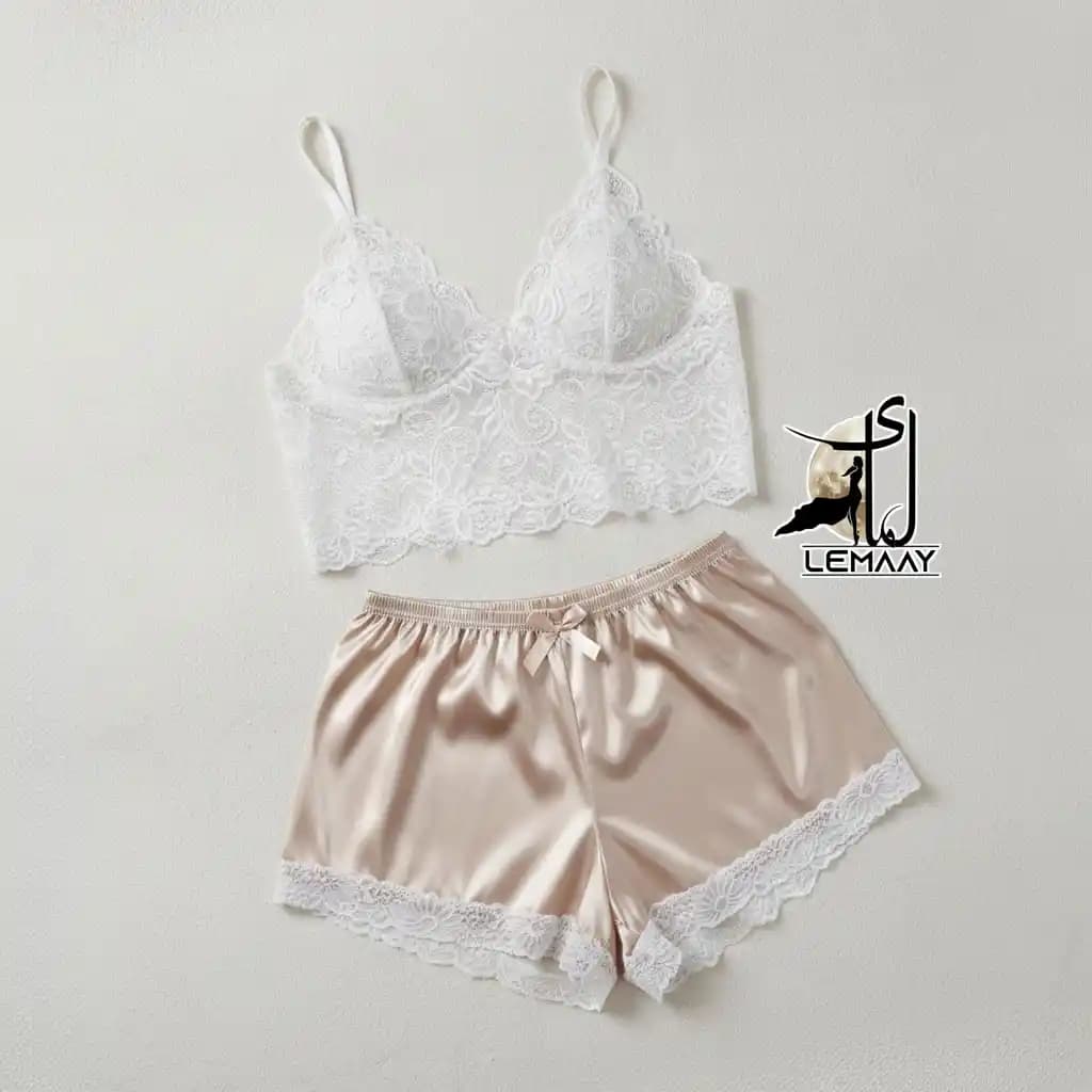 لباس خواب دو تیکه تاپ گیپور و شورتک ساتن برند Victorias Secret کد 18703 — تصویر ۶