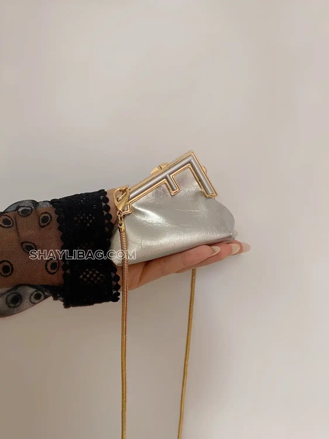 مینی بگ دوشی زنانه مدل فارمیس — تصویر ۴