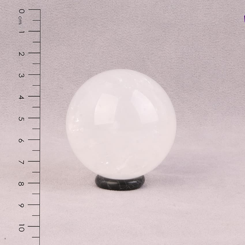گوی سنگی در کوهی کد m166 — تصویر ۲