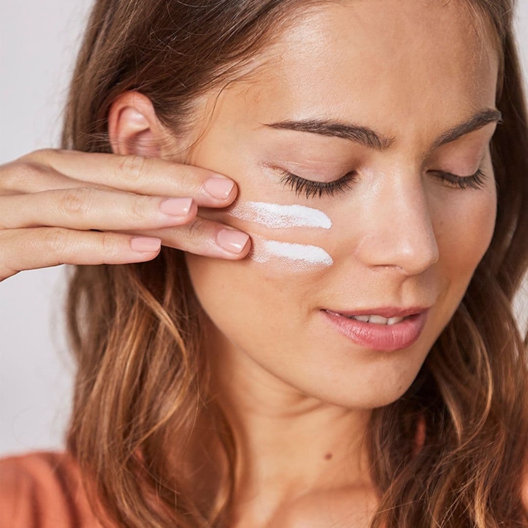 ضدآفتاب اسپات پریونت ایزدین +ISDIN Spot Prevent SPF50 — تصویر ۳