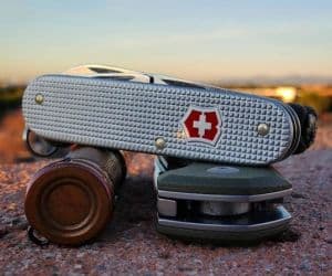 چاقوی ویکتورینوکس مدل Cadet Alox, 84 mm, silver کد 0.2601.26 — تصویر ۲