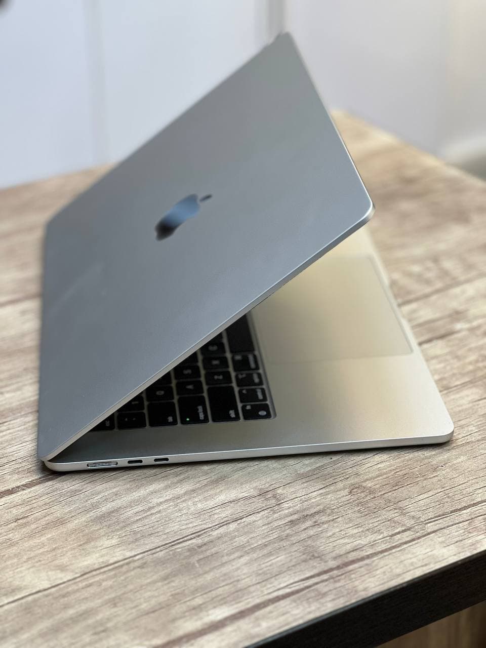لپ تاپ اپل – MACBOOK AIR 2023 M2 8GB 512GB M2 15”2 INCH — تصویر ۴