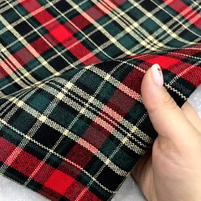 کشمیر چهارخونه زمینه سبز خط های قرمز — تصویر ۲