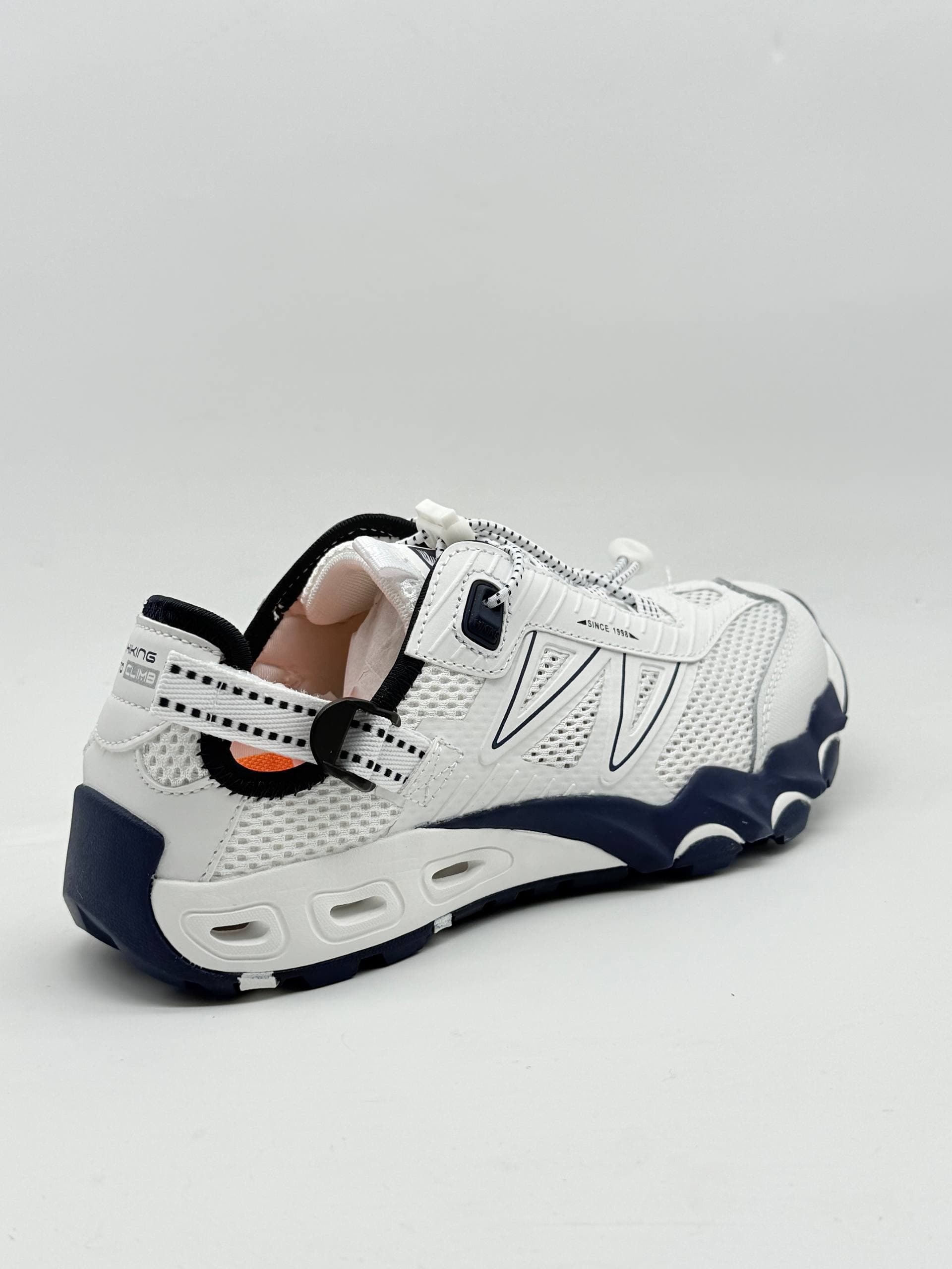 کفش آبنوردی زنانه آیرانر سفید سرمه ای Women’s white navy irunner water shoes — تصویر ۳