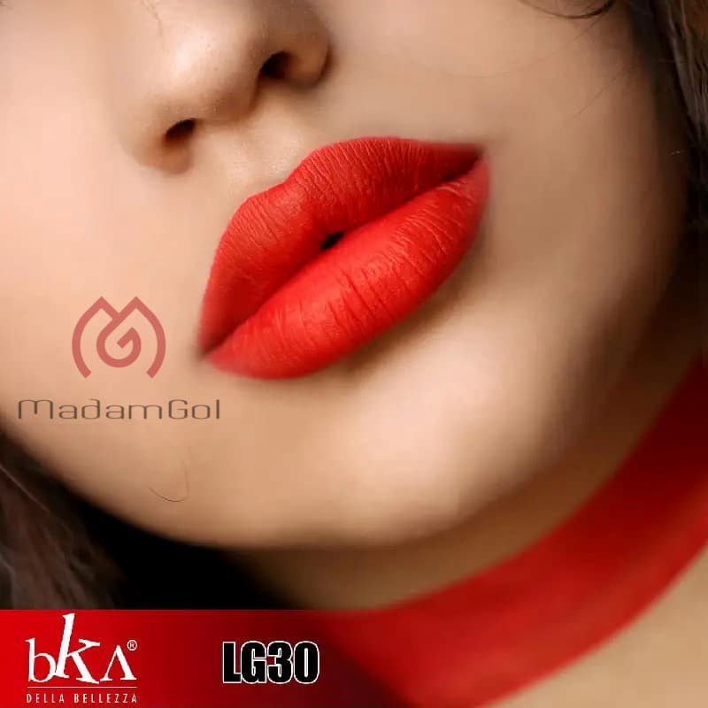 رژ لب مایع بکا شماره ۳۰ — تصویر ۳
