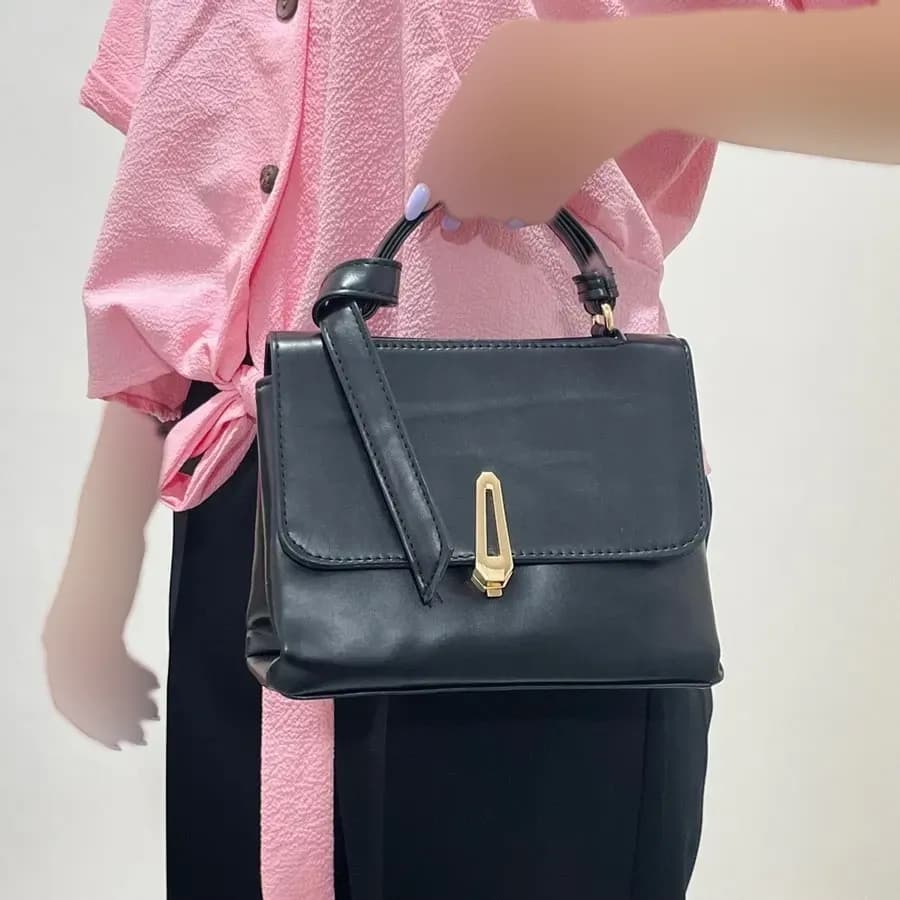 کیف دستی و دوشی زنانه دوزیپ جنس بیاله کد 1383 ابعاد 20x17x11 سانتیمتر — تصویر ۹
