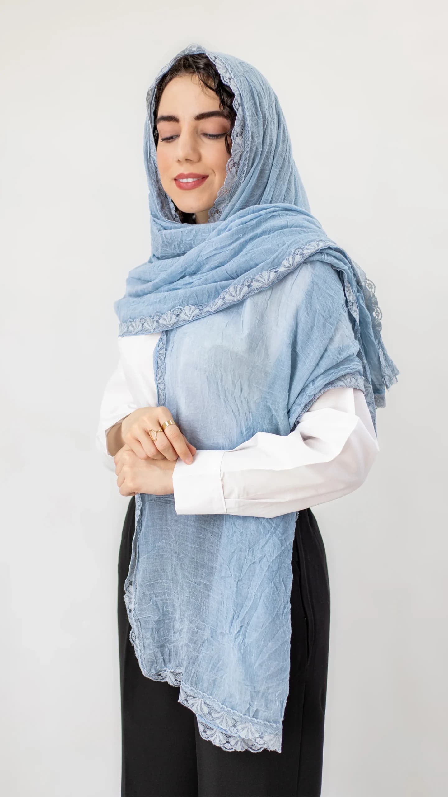 شال حاشیه گیپور — تصویر ۲