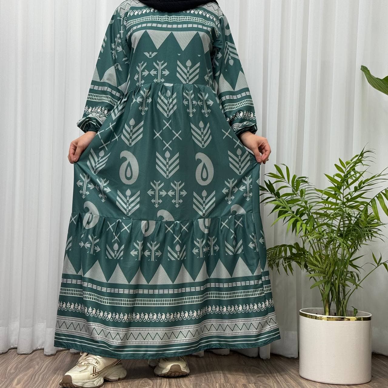 پیراهن ساحلی زنانه بوگاتی مدل ترمه آسمانی — تصویر ۱۰