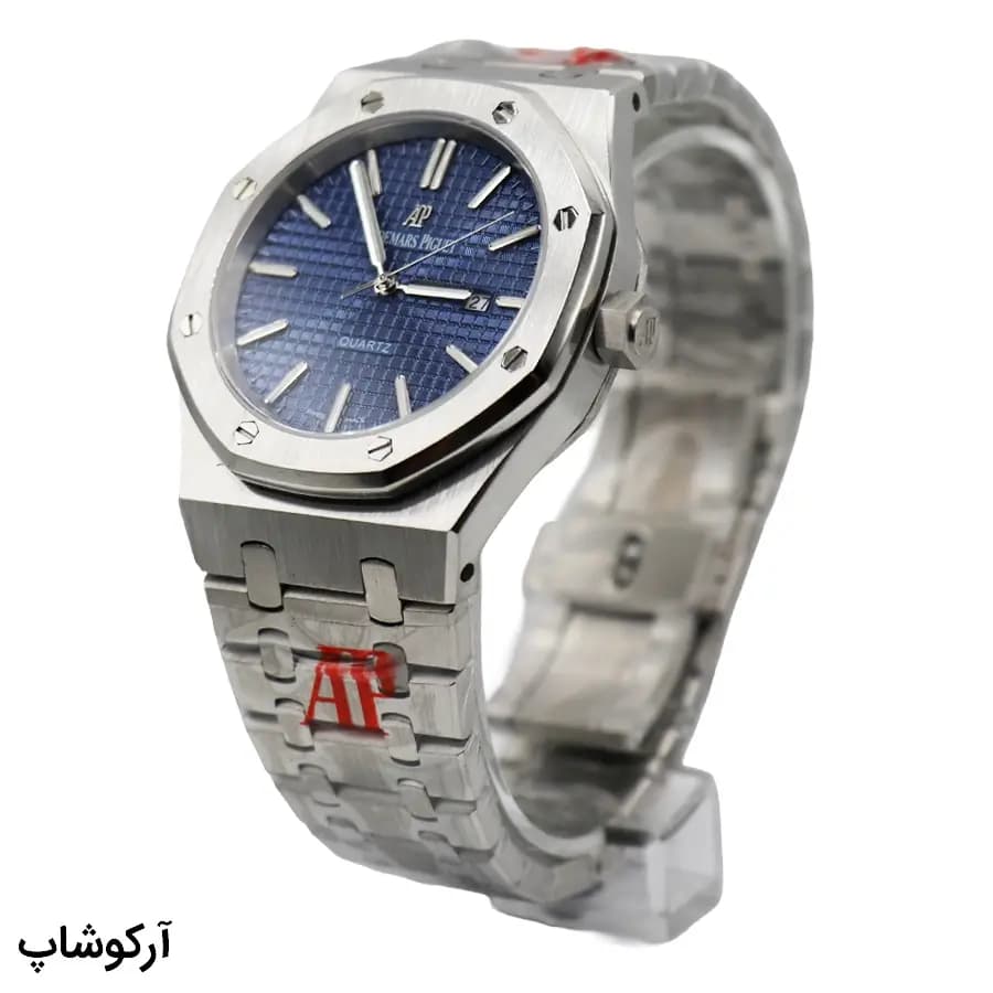 ساعت مردانه اودمار پیگه (AP) ROYAL OAK نقرهای، صفحه سرمهای، بند استیل نقرهای، قاب هشتضلعی، نمایش تاریخ و قفل پروانهای مخفی مدل No15888 – J18666 — تصویر ۲