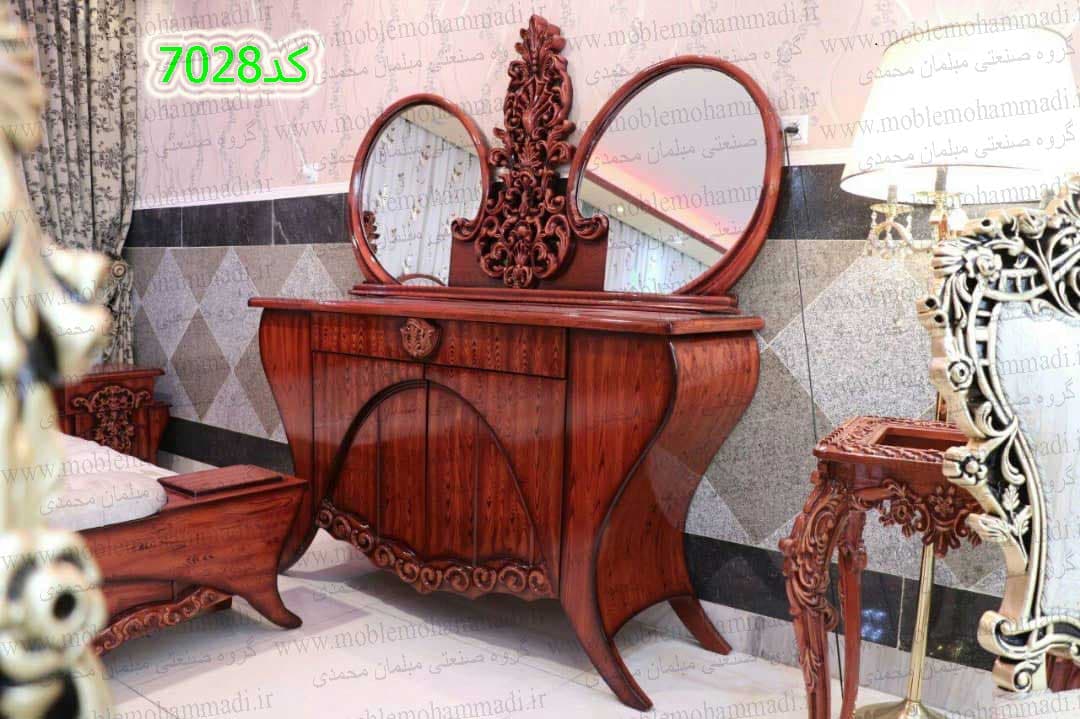سرویس خواب دونفره کد 7028 چوب راش شامل تخت – دراور – قاب اینه – پاتختی — تصویر ۲