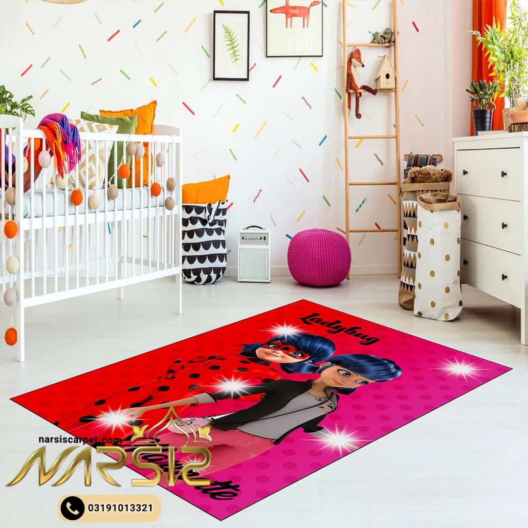 فرشینه کودک دخترانه طرح دختر کفشدوزکی کد 6033 — تصویر ۲